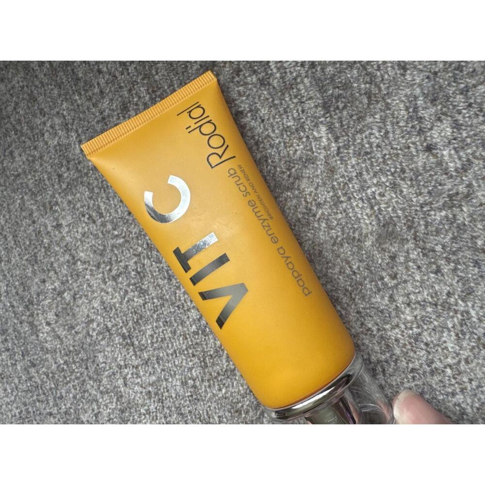 Rodial Vit C Papaya Enzyme Scrub – Brighten & Renew, Sealed 100mL